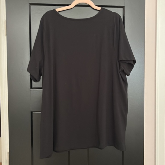 Catherines Black Short Sleeve Split Neck TopSize 1Xp=18/20 p - Picture 4 of 9